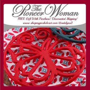 🌺 2015 🌺 NWOT Pioneer Woman Timeless Treasures Butterfly Cast Iron Red Trivet